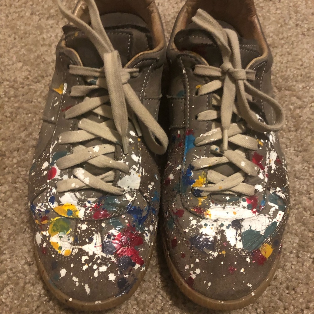 Sneakers